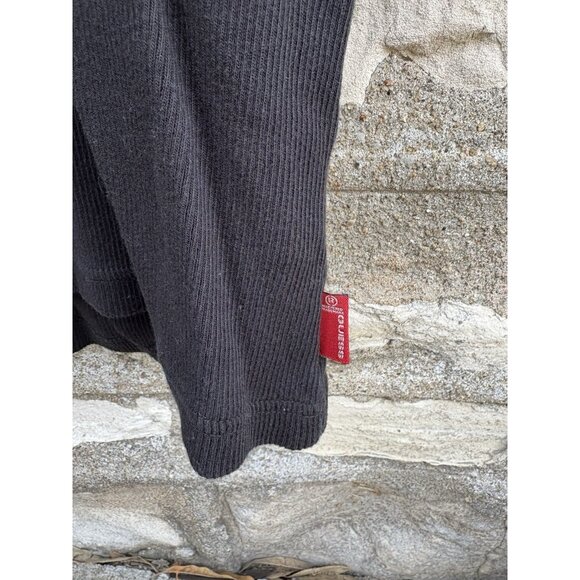 Guess Company Men's Black Short Sleeve V-Neck T-Shirt Red Tag 100% Cotton Size M - Picture 4 of 5